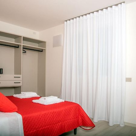 Camelot Red - Appartamenti Верона Экстерьер фото