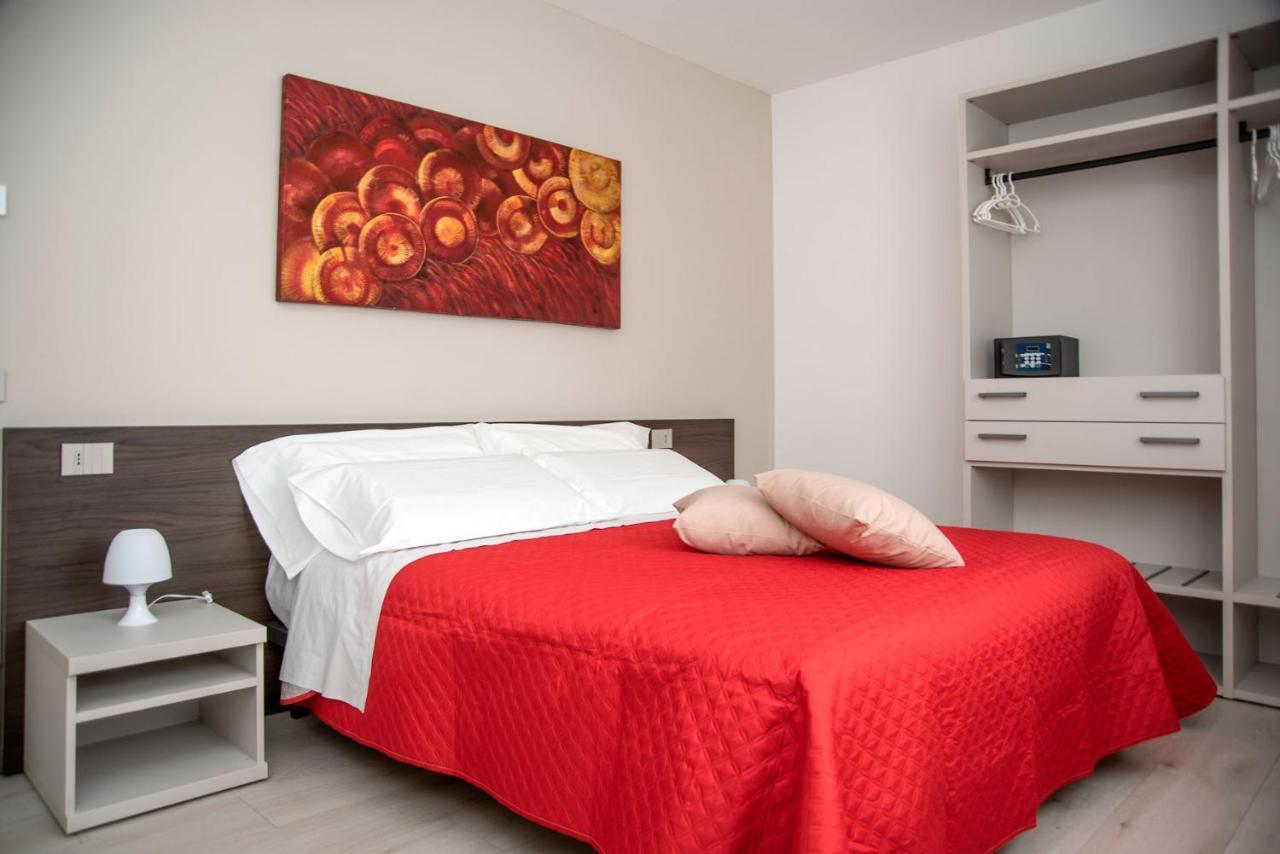 Camelot Red - Appartamenti Верона Экстерьер фото