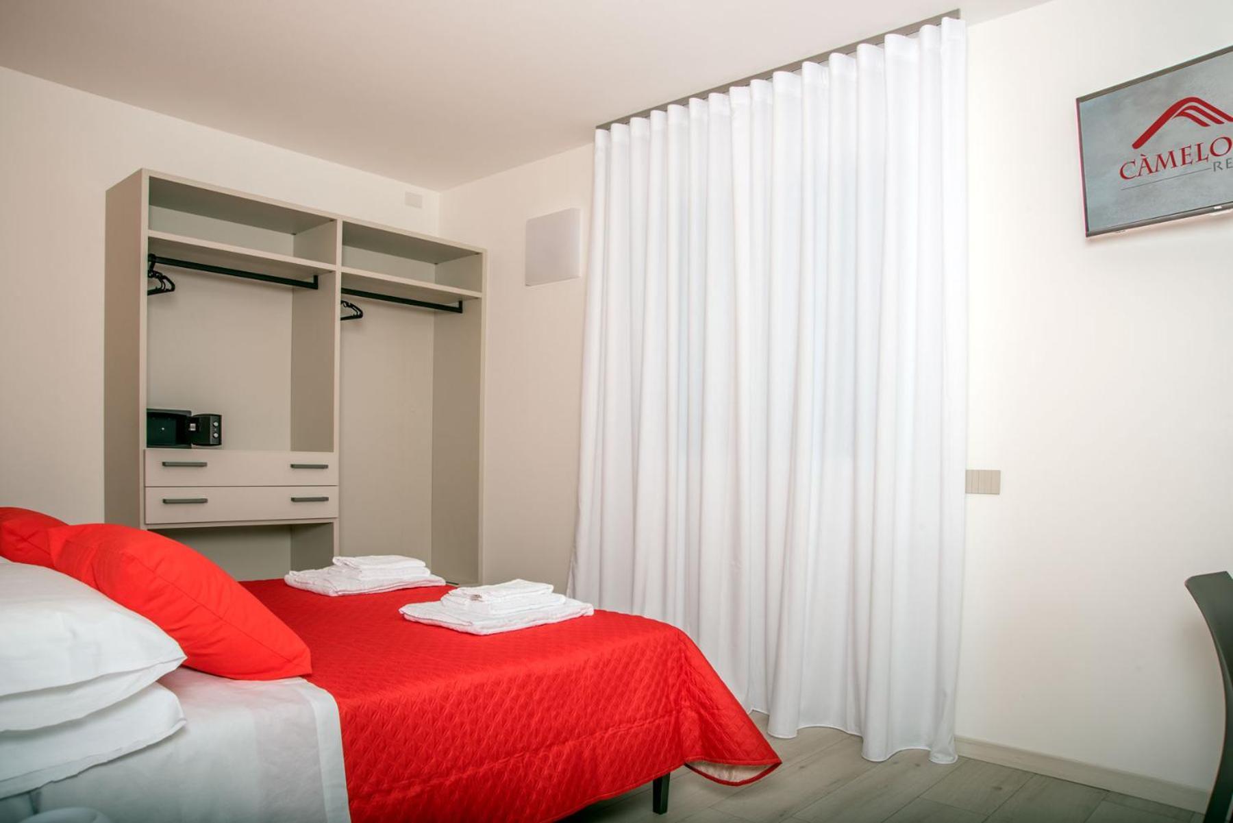 Camelot Red - Appartamenti Верона Экстерьер фото
